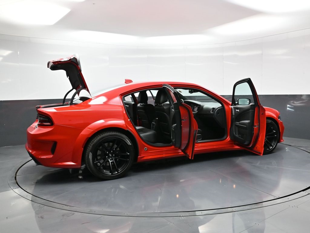 Vehicle image 13 of 60