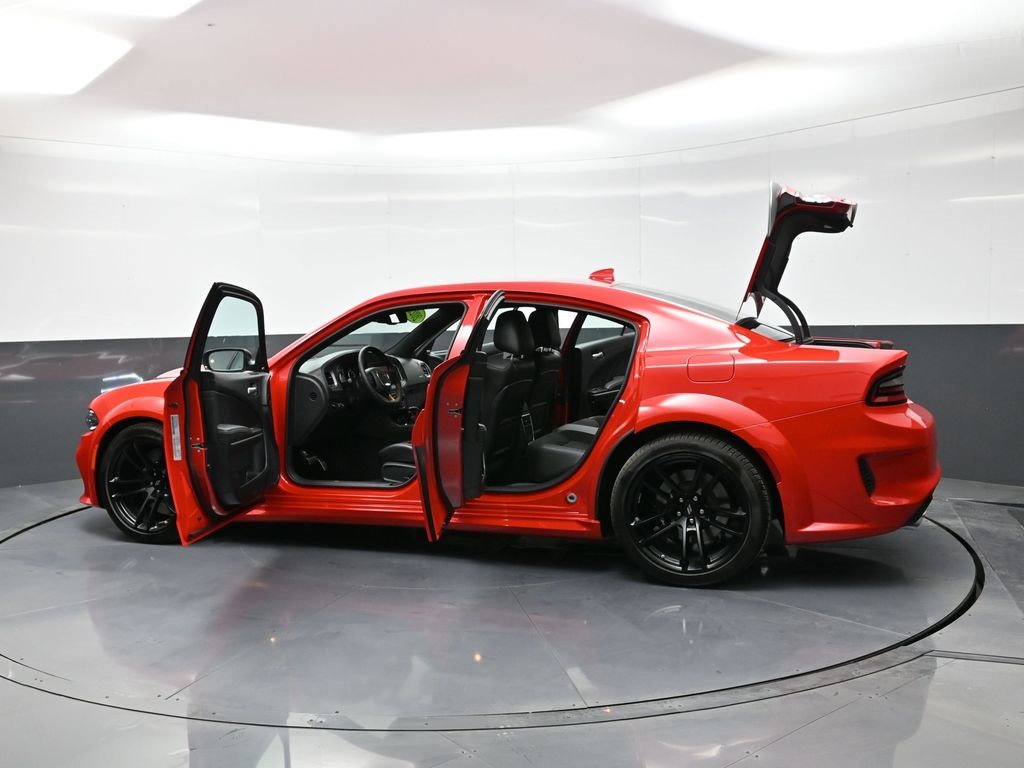 Vehicle image 22 of 60