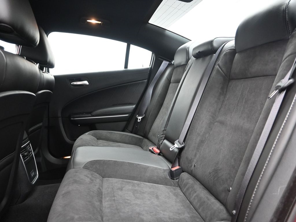 Vehicle image 50 of 60