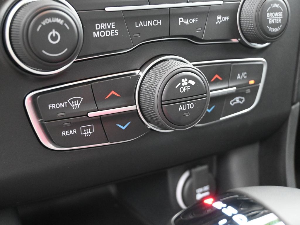 Vehicle image 42 of 60
