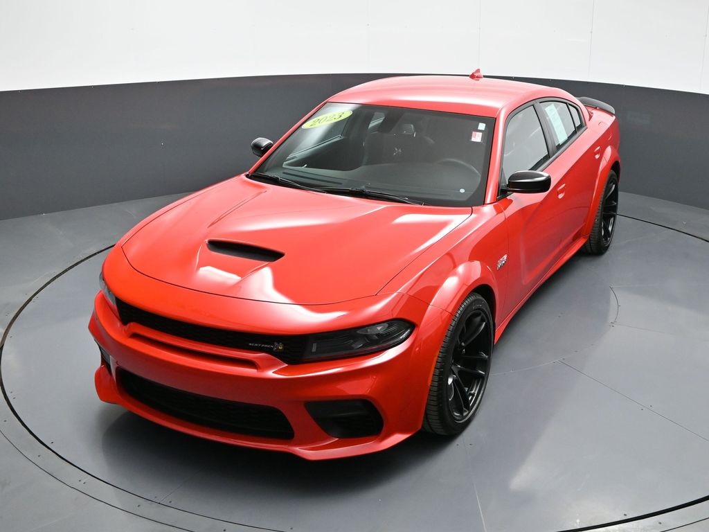 Vehicle image 2 of 60