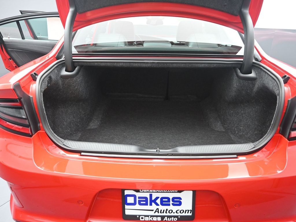 Vehicle image 55 of 60