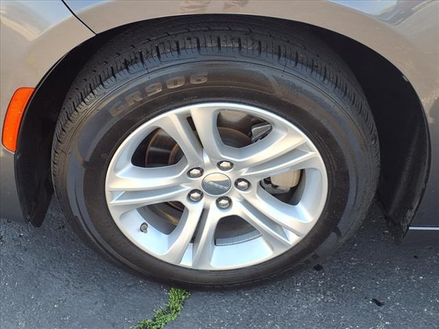 Vehicle image 14 of 14
