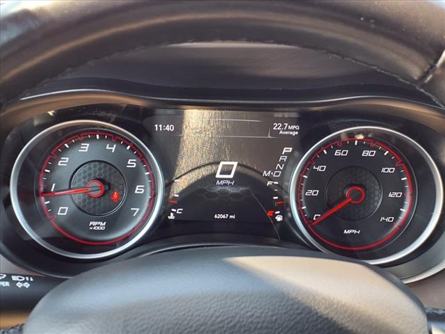 Vehicle image 11 of 14