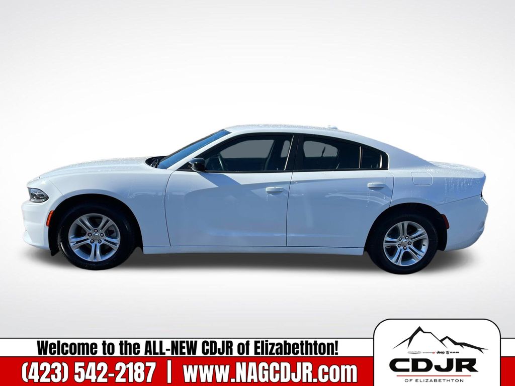 Vehicle image 8 of 31