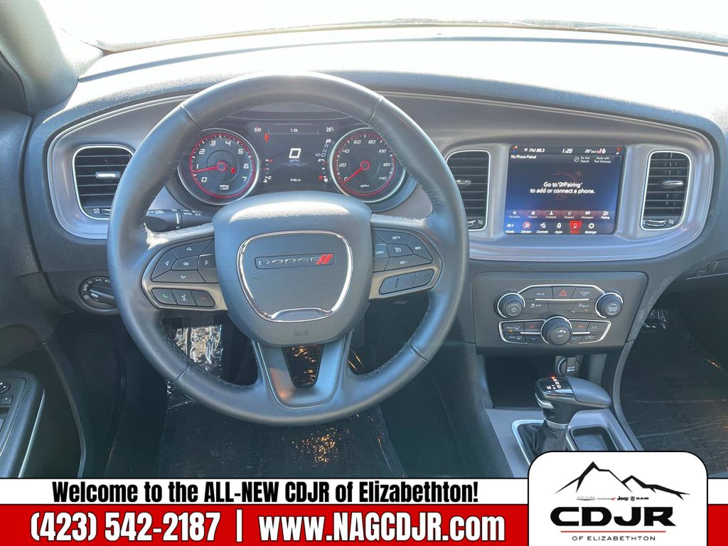 Vehicle image 12 of 31