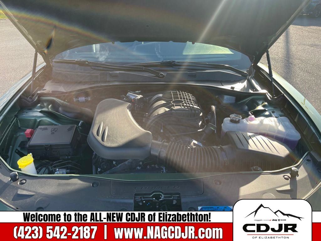 Vehicle image 10 of 30