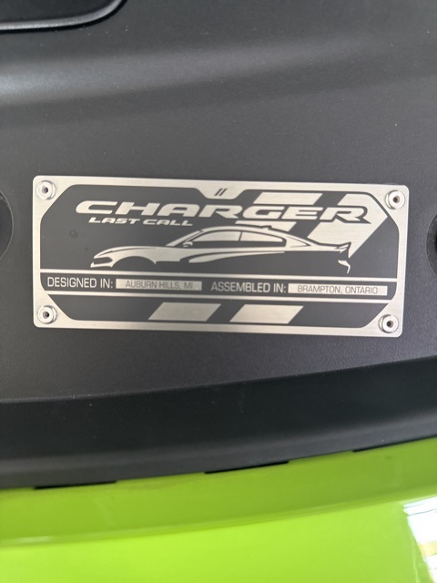 Vehicle image 19 of 23