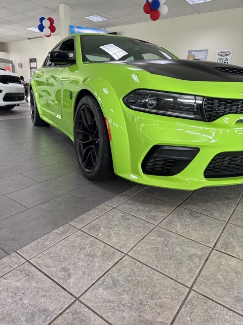 Vehicle image 6 of 23