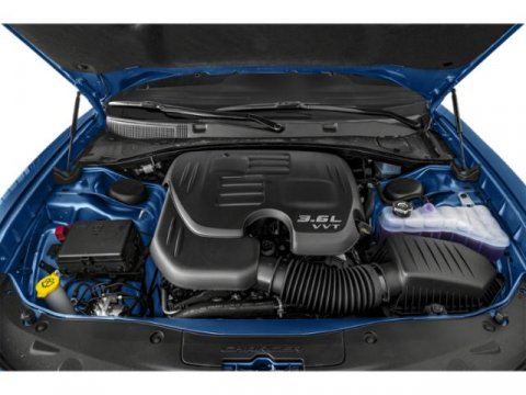 Vehicle image 15 of 18