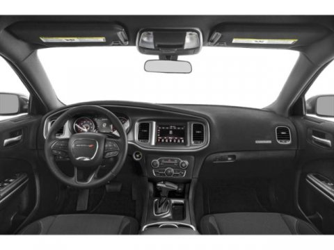 Vehicle image 11 of 18