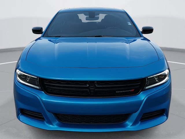 2023 Dodge Charger SXT Image 2 of 34