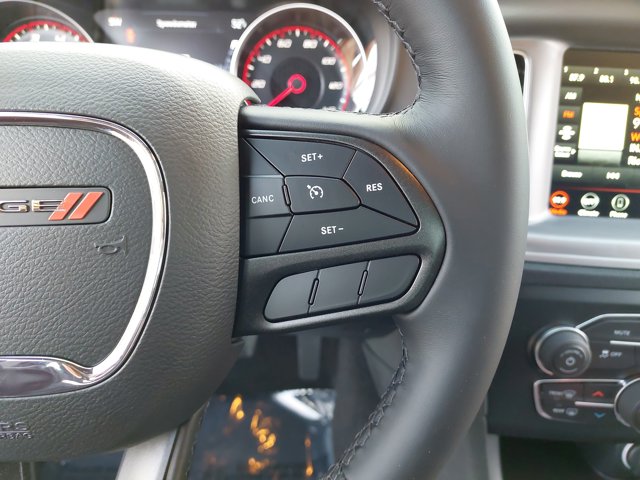 2023 Dodge Charger SXT Image 18 of 34