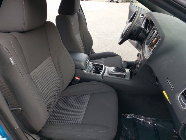 2023 Dodge Charger SXT Image 10 of 34
