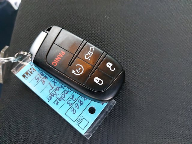 2023 Dodge Charger SXT Image 32 of 34