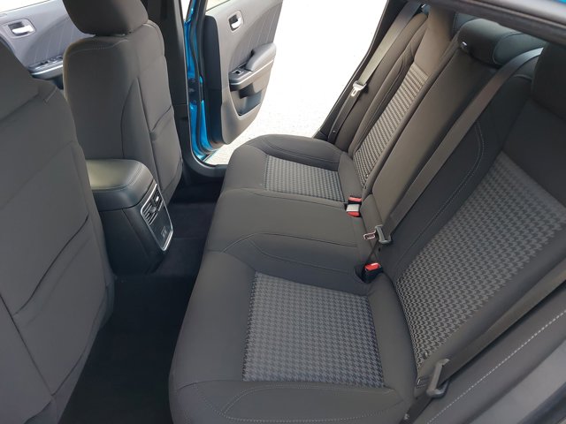 2023 Dodge Charger SXT Image 13 of 34