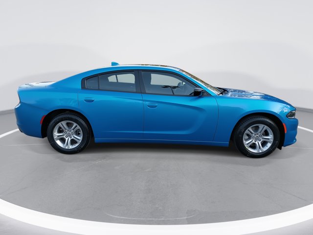 2023 Dodge Charger SXT Image 4 of 34