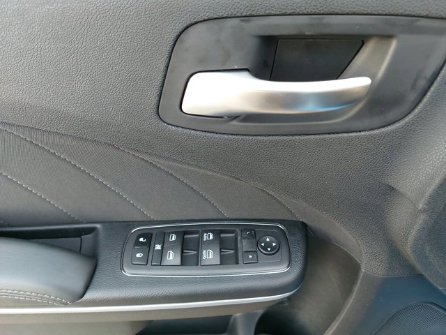 2023 Dodge Charger SXT Image 25 of 34