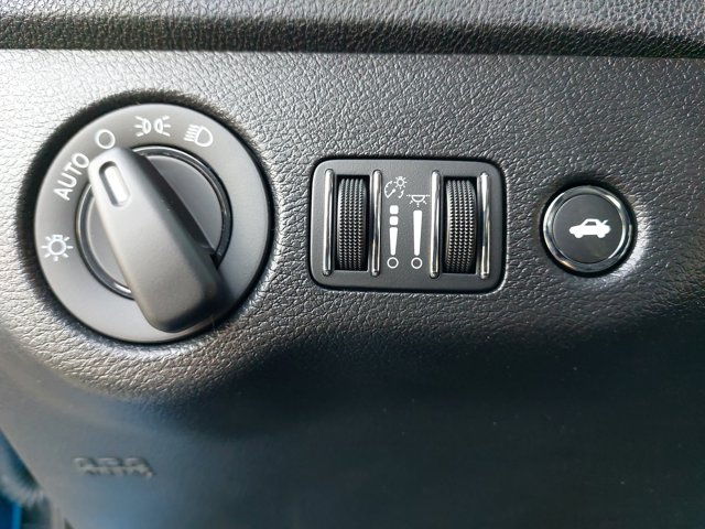 2023 Dodge Charger SXT Image 23 of 34