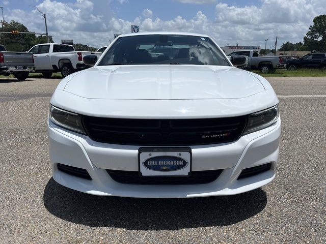 Vehicle image 2 of 31