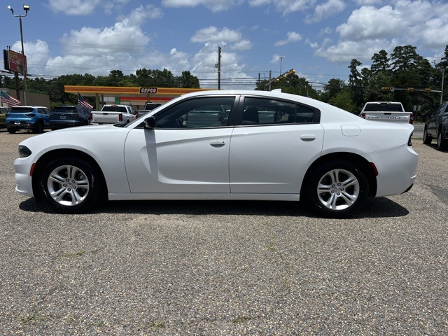 Vehicle image 8 of 31
