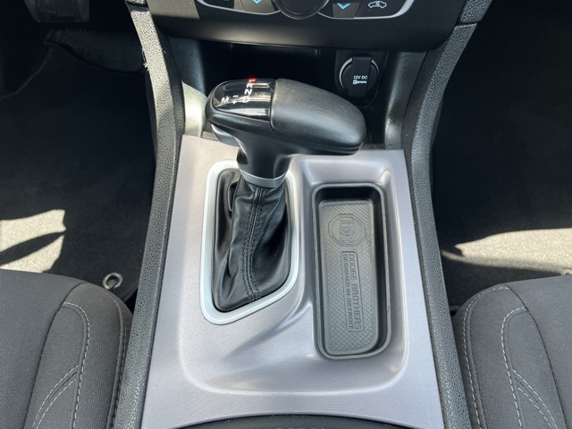 Vehicle image 21 of 31
