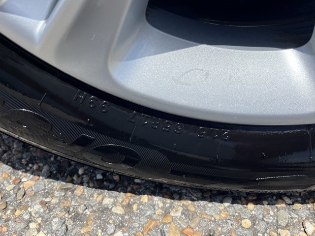 Vehicle image 10 of 31