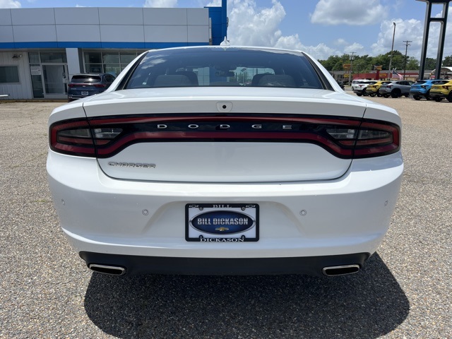 Vehicle image 6 of 31