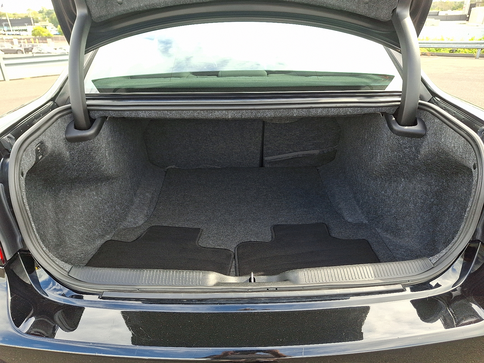 2023 Dodge Charger SXT Image 9 of 29