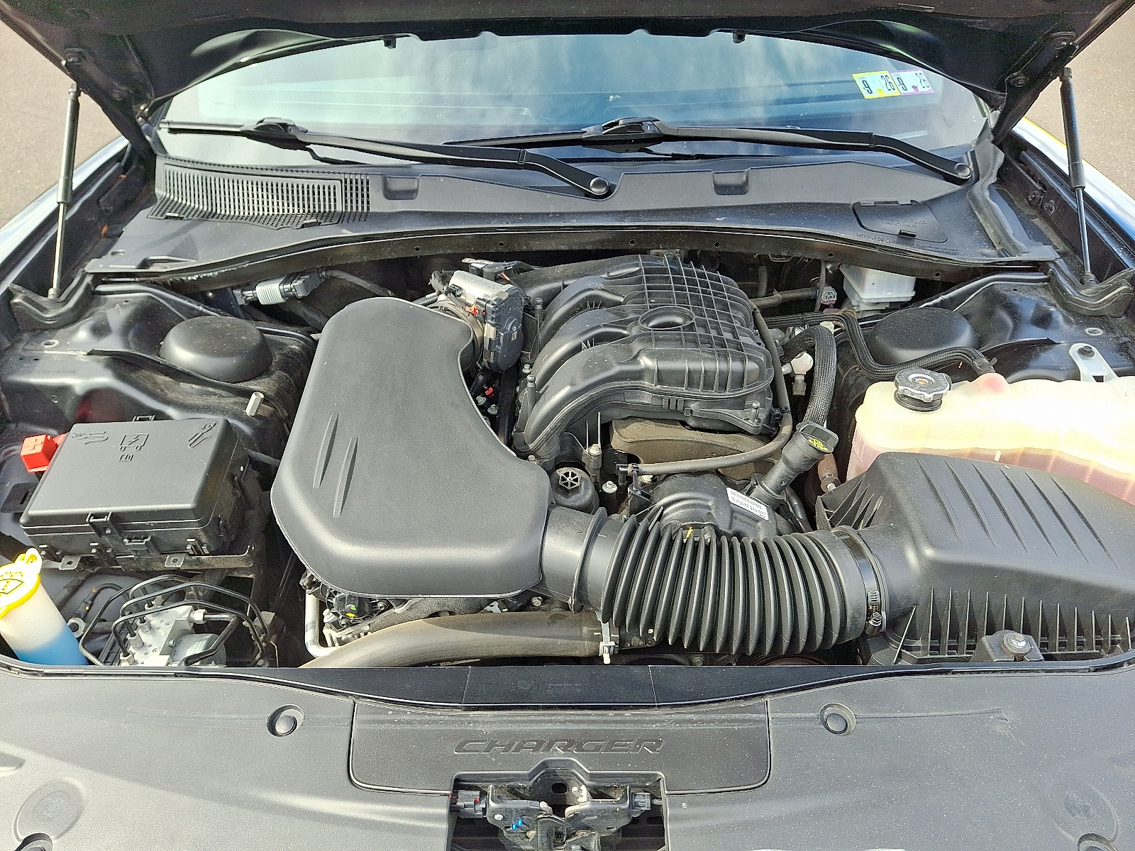 2023 Dodge Charger SXT Image 7 of 29