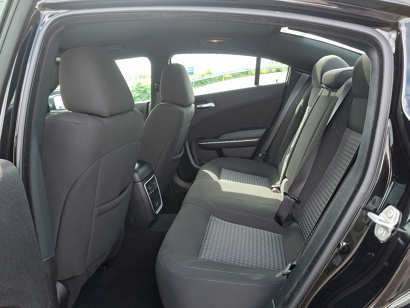 2023 Dodge Charger SXT Image 10 of 29