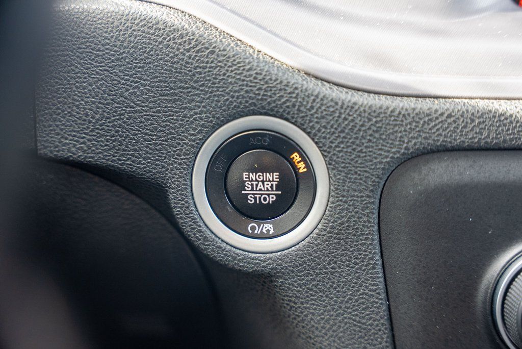 Vehicle image 35 of 37