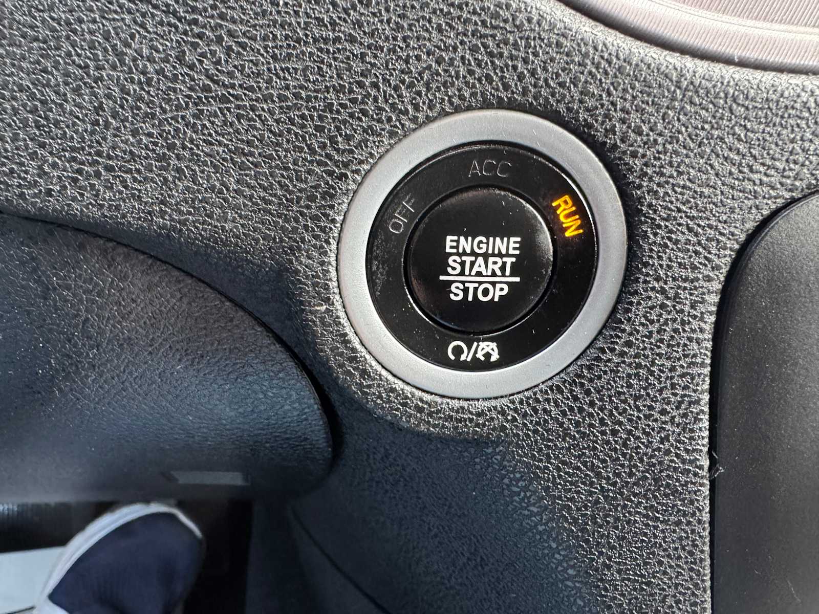 Vehicle image 18 of 26