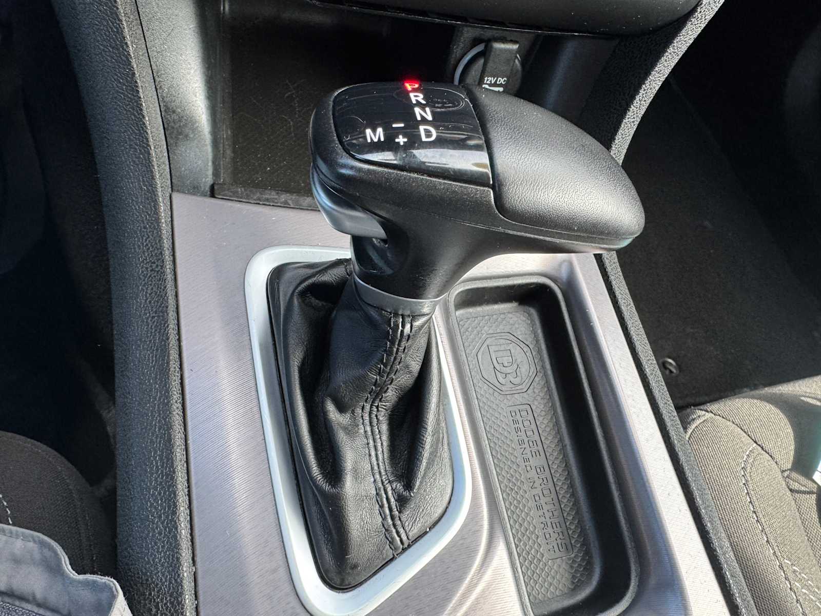 Vehicle image 24 of 26
