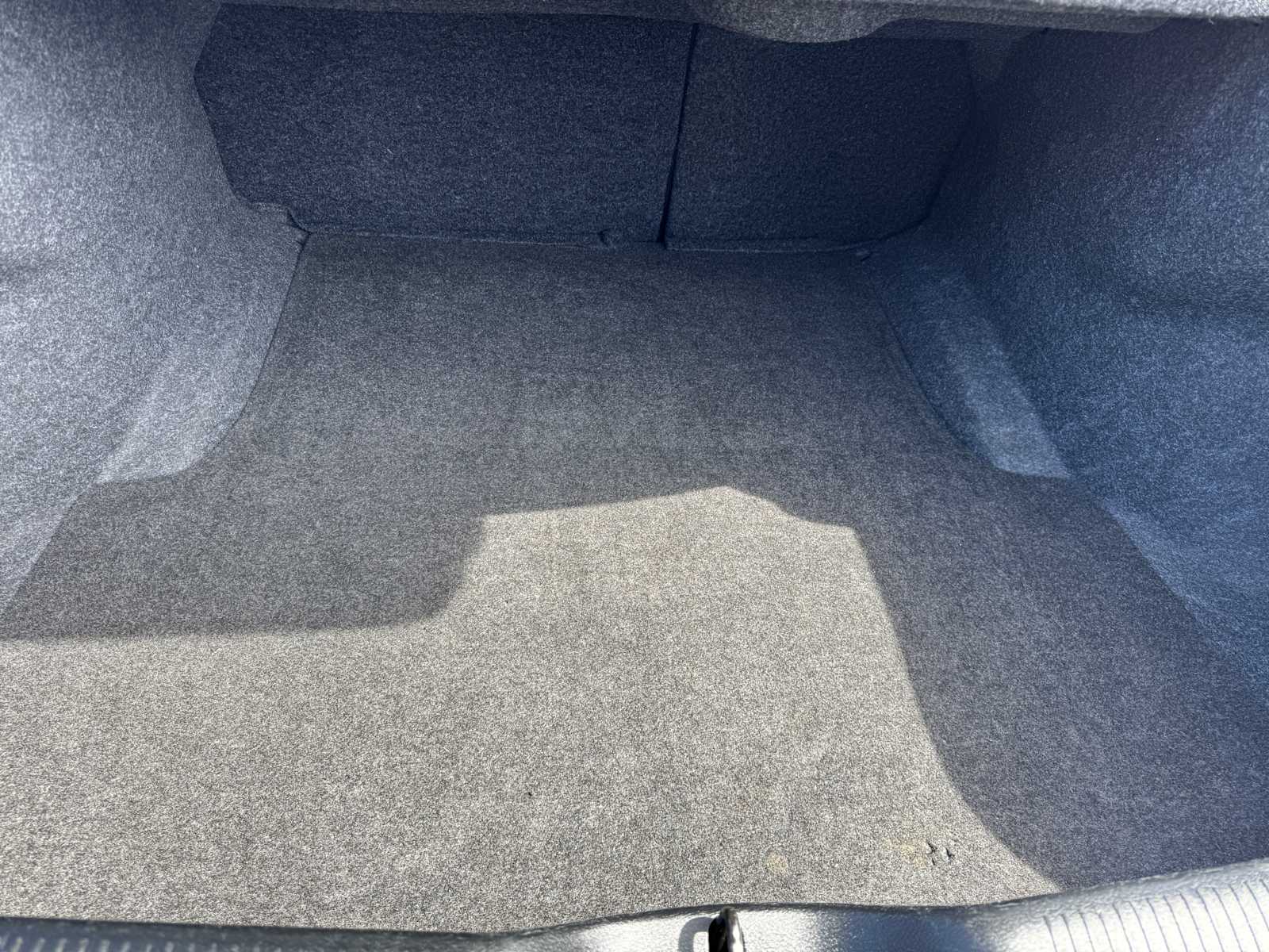 Vehicle image 11 of 26