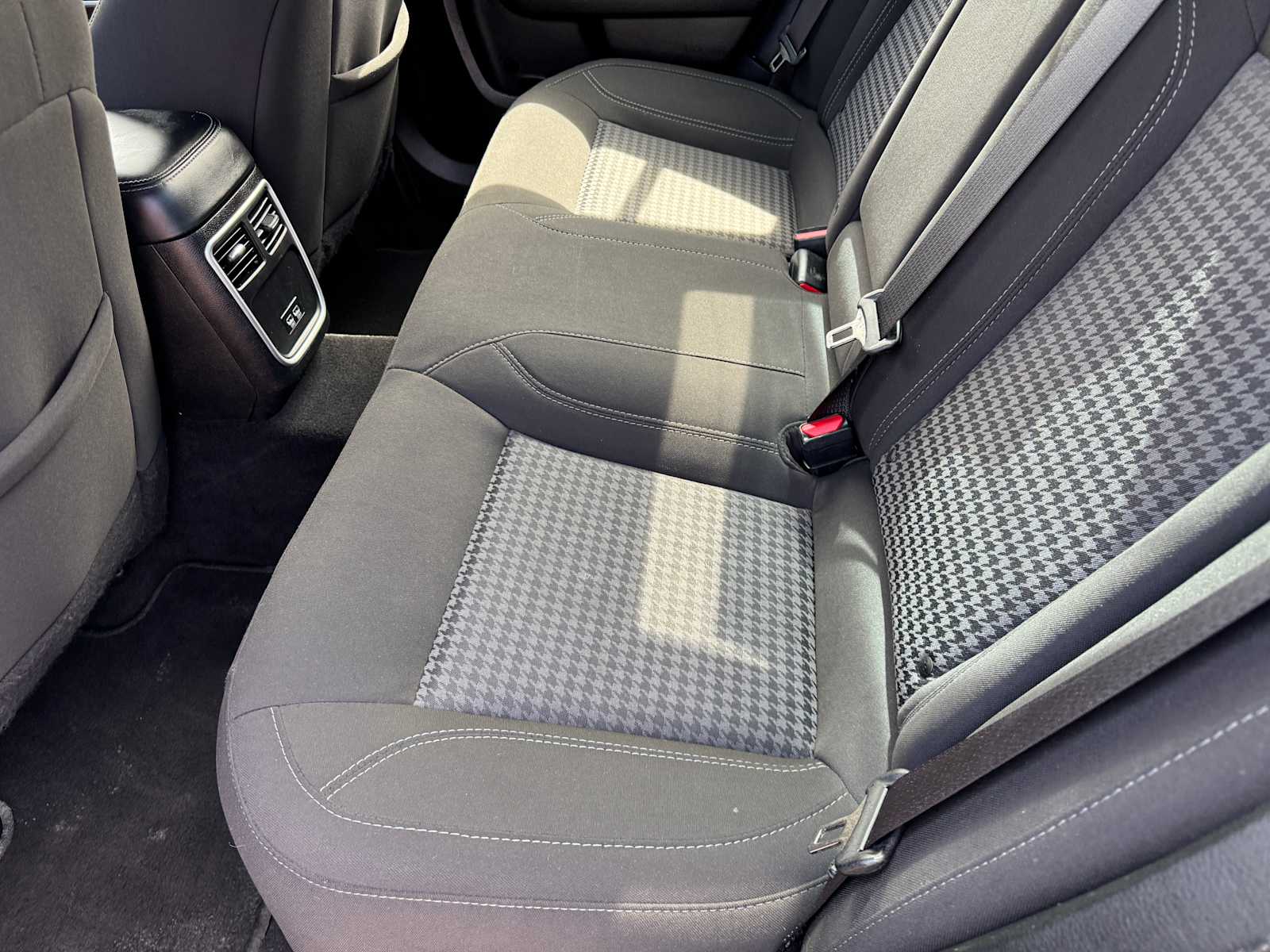 Vehicle image 12 of 26