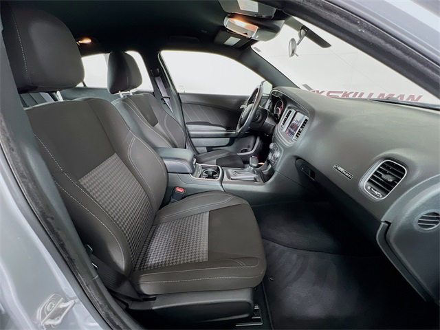 Vehicle image 40 of 41