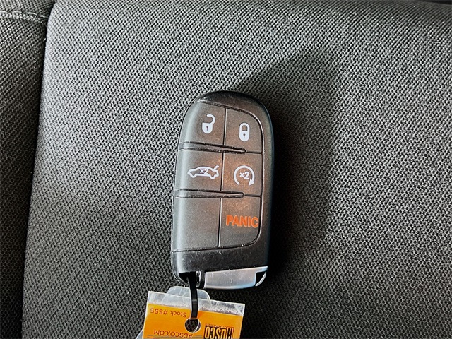 Vehicle image 29 of 41