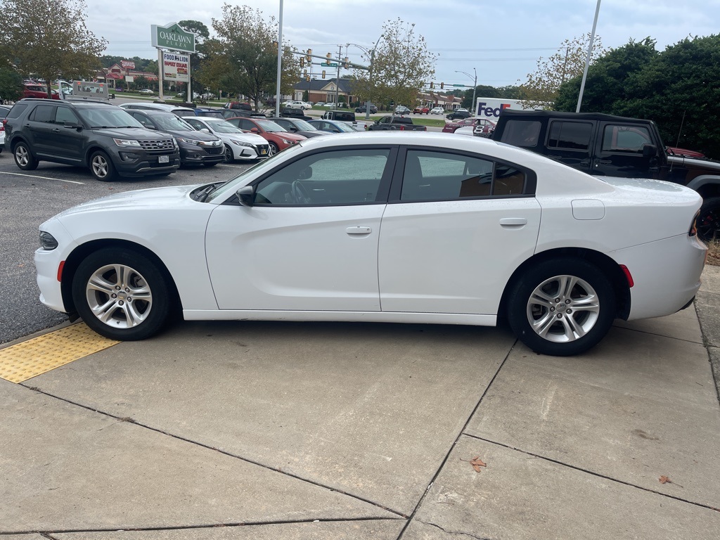 2023 Dodge Charger SXT Image 7 of 16