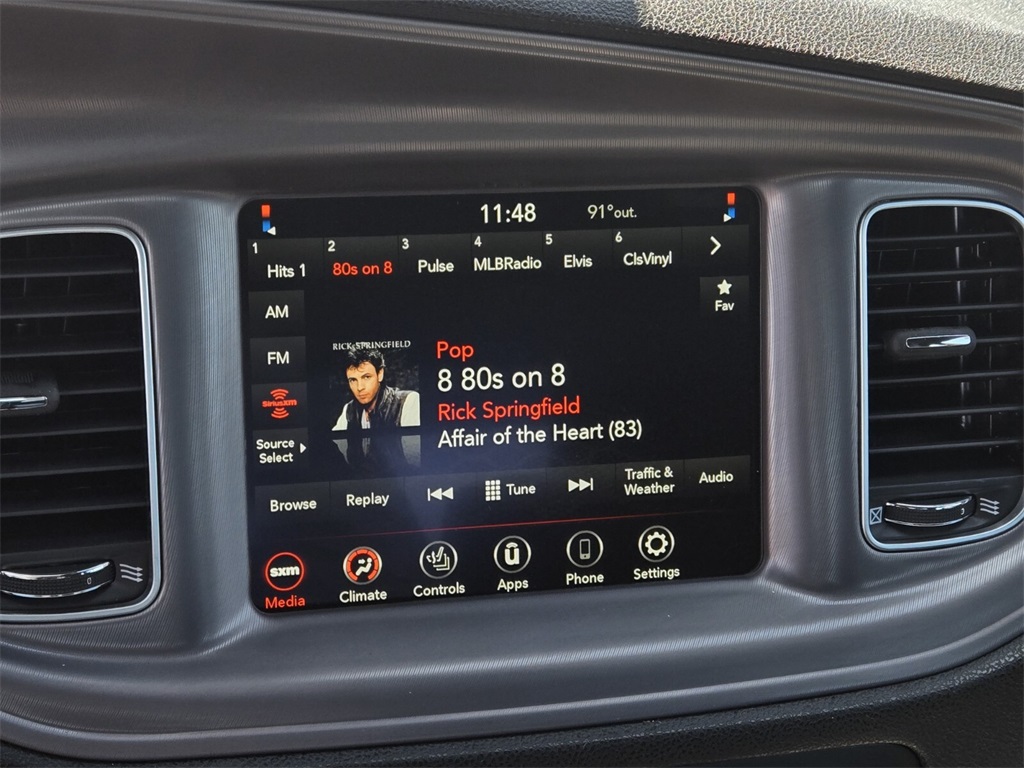 Vehicle image 13 of 16