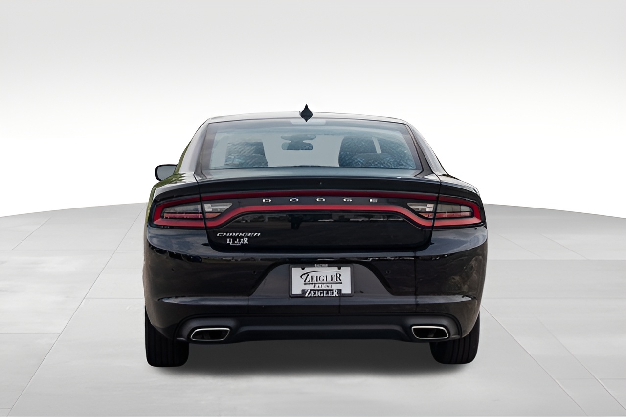 Vehicle image 40 of 42