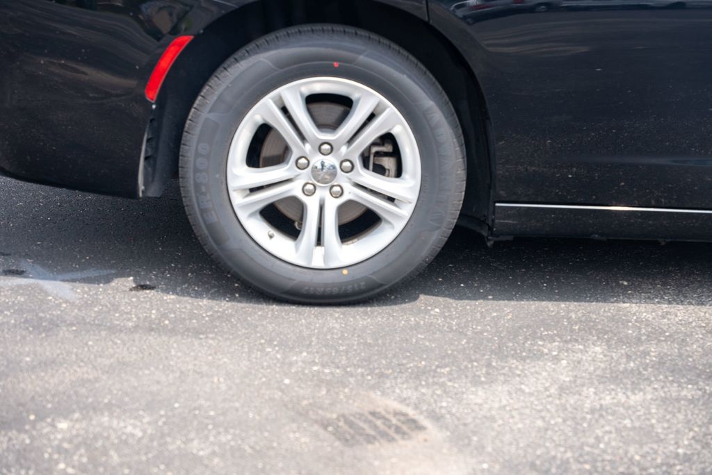 Vehicle image 10 of 42