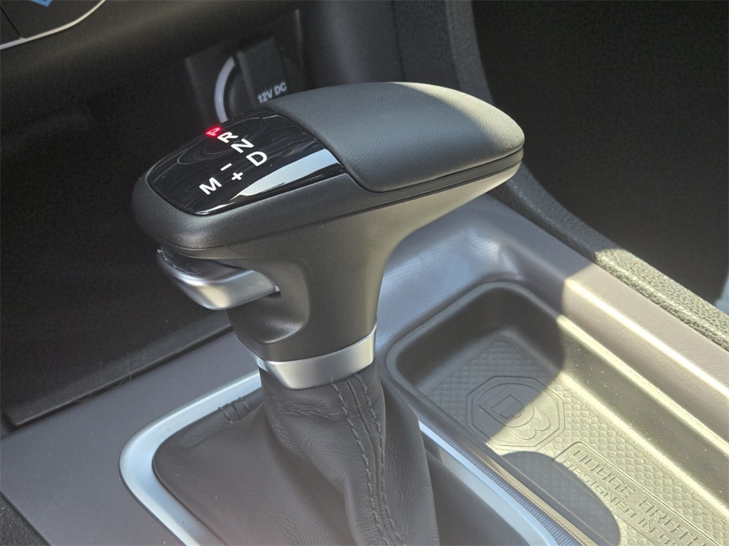 Vehicle image 16 of 16