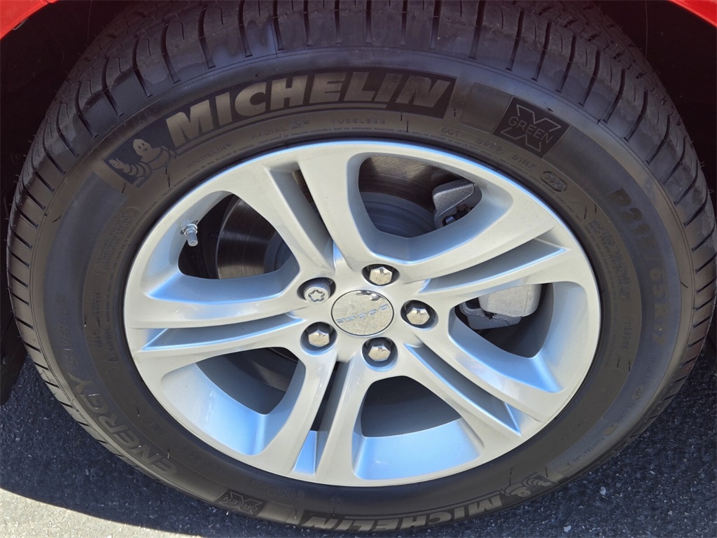 Vehicle image 5 of 16