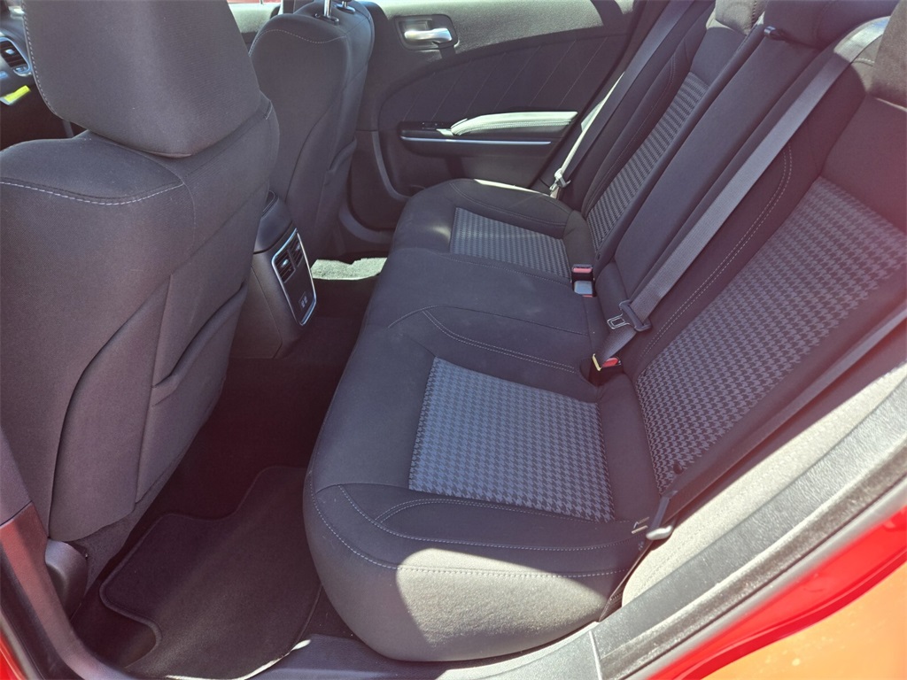 Vehicle image 9 of 16