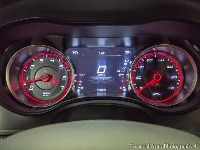 Vehicle image 18 of 30
