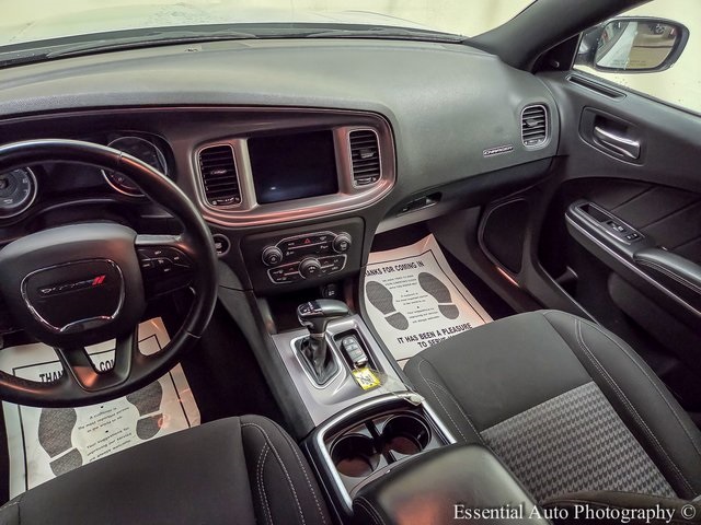 Vehicle image 14 of 30