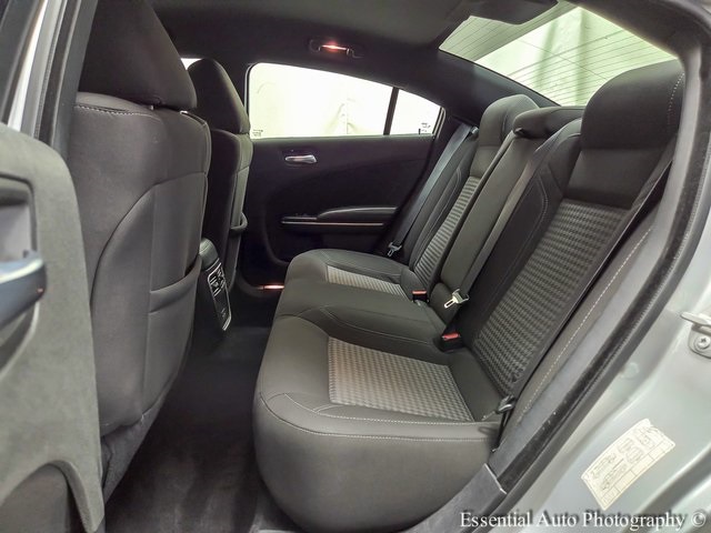 Vehicle image 10 of 30