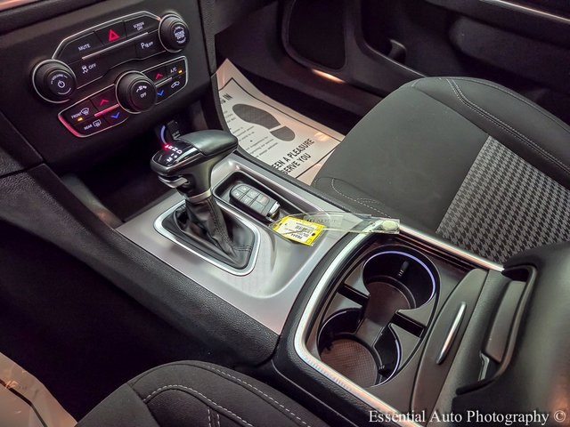 Vehicle image 21 of 30