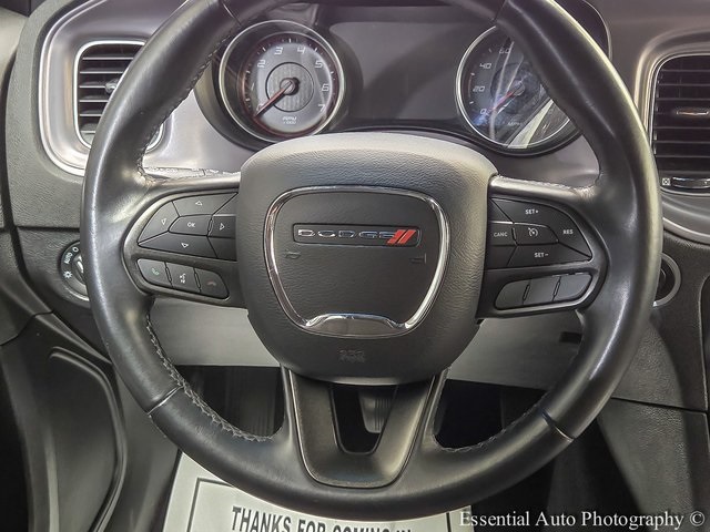 Vehicle image 17 of 30